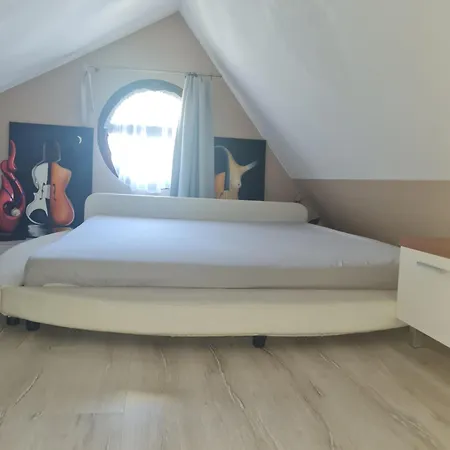 Holiday home Flamingo Balatonszarszo