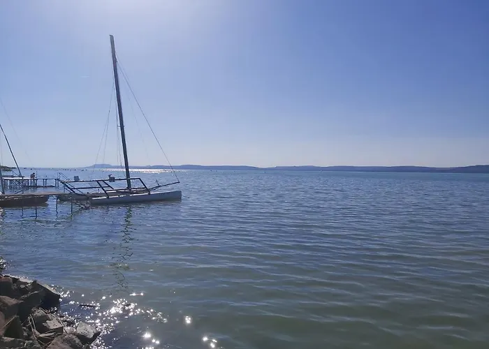 Flamingo Semesterbostad *