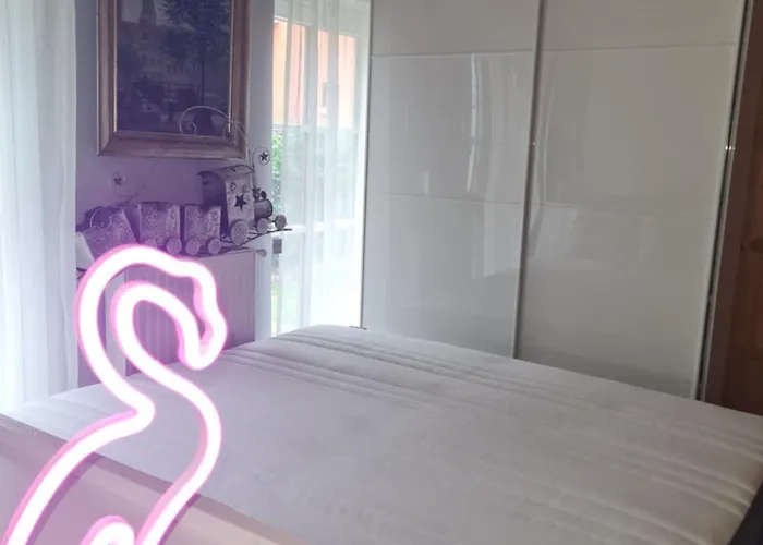 Flamingo Semesterbostad Balatonszarszo